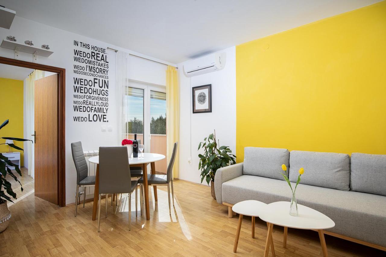 Pula Istria Apartments Eksteriør billede