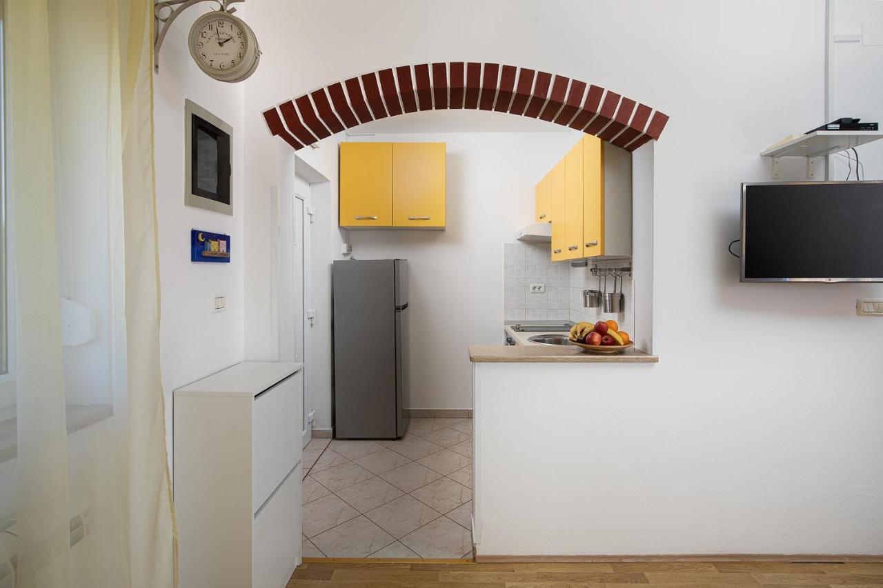 Pula Istria Apartments Eksteriør billede