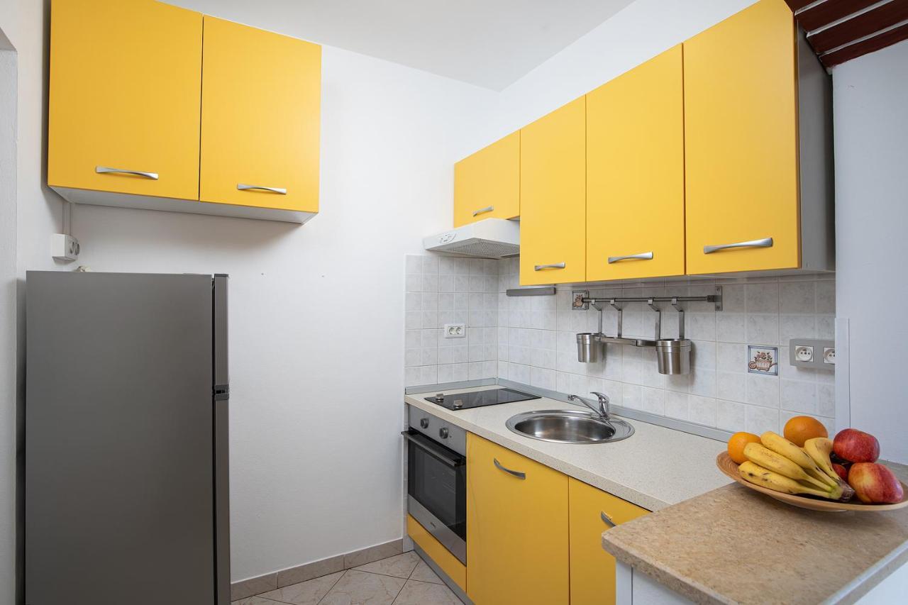 Pula Istria Apartments Eksteriør billede