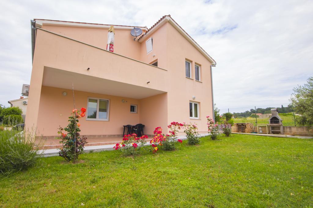 Pula Istria Apartments Eksteriør billede