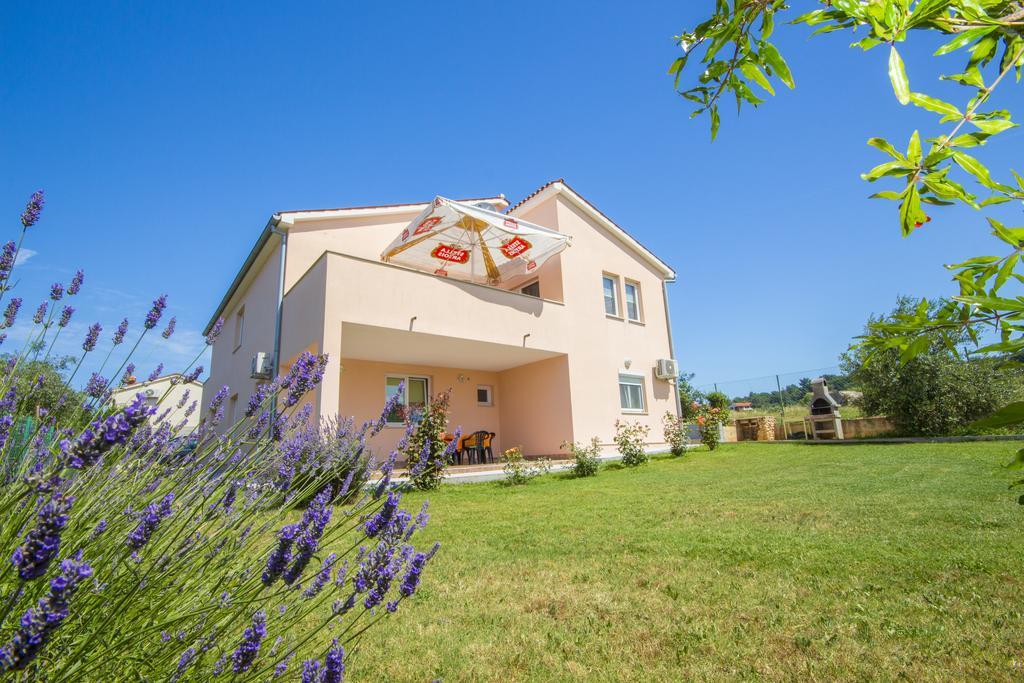 Pula Istria Apartments Eksteriør billede
